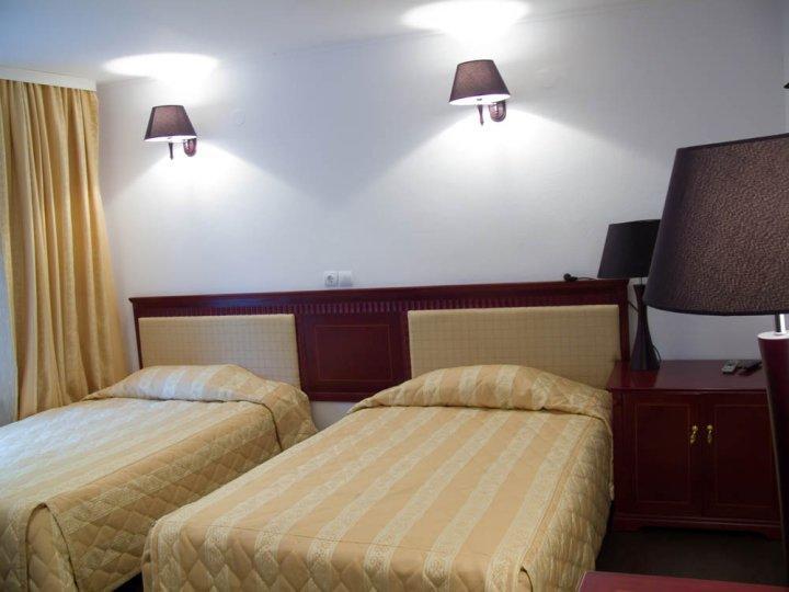 Hotel Casa Octavian à Sucevita Extérieur photo